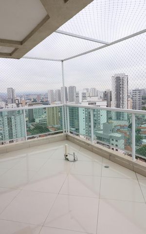 Apartamento para alugar com 155m², 3 quartos e 2 vagasVaranda