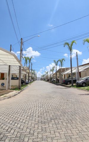 Casa para alugar com 78m², 3 quartos e 2 vagasÁrea comum