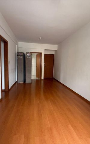Apartamento à venda com 82m², 3 quartos e 1 vaga