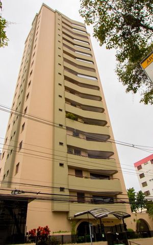 Apartamento à venda com 168m², 4 quartos e 2 vagas Apartamento à venda com 168m², 4 quartos e 2 vagasFachada