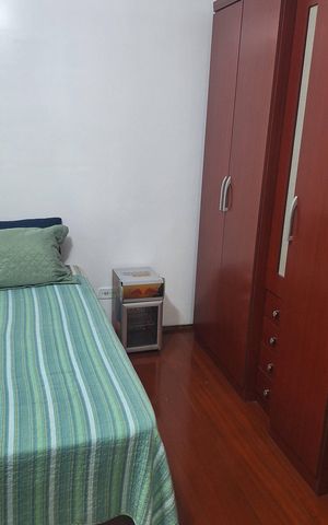 Casa de condomínio à venda com 435m², 4 quartos e 6 vagas Casa de condomínio à venda com 435m², 4 quartos e 6 vagasSuite2