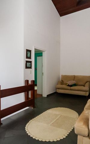 Casa de condomínio à venda com 435m², 5 quartos e 6 vagas Casa de condomínio à venda com 435m², 5 quartos e 6 vagasHall da Área Íntima