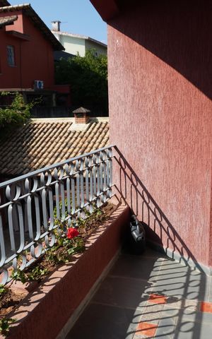 Casa de condomínio para alugar com 435m², 2 quartos e 6 vagasSacada