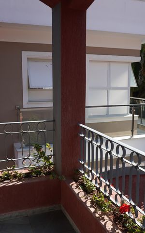 Casa de condomínio para alugar com 435m², 2 quartos e 6 vagasSacada
