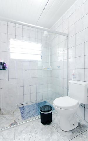 Casa para alugar com 183m², 3 quartos e 2 vagasBanheiro