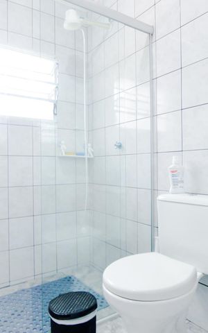 Casa para alugar com 183m², 3 quartos e 2 vagasBanheiro
