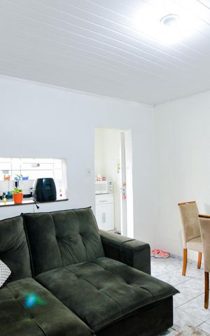 Casa para alugar com 183m², 3 quartos e 2 vagasSala