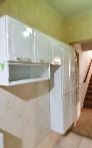 Casa à venda com 200m², 3 quartos e 2 vagasÁrea de Serviço