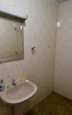 Casa à venda com 200m², 3 quartos e 2 vagasBanheiro