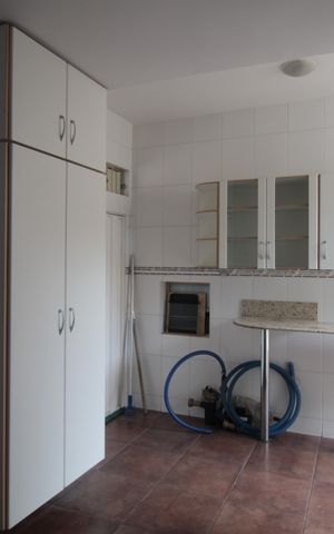 Casa de condomínio para alugar com 197m², 3 quartos e 1 vagaCozinha