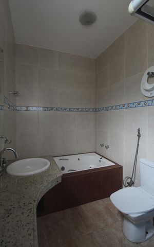 Casa de condomínio para alugar com 197m², 3 quartos e 1 vagaBanheiro Social 2
