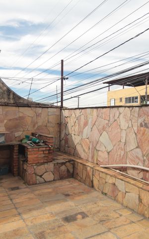 Casa de condomínio para alugar com 197m², 3 quartos e 1 vagaÁrea Privativa