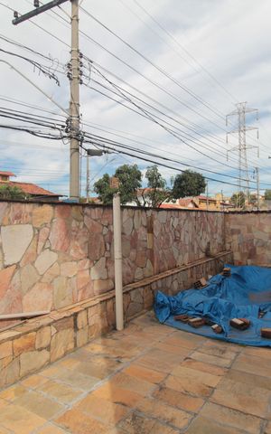 Casa de condomínio para alugar com 197m², 3 quartos e 1 vagaÁrea Privativa