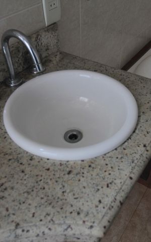 Casa de condomínio para alugar com 197m², 3 quartos e 1 vagaBanheiro Social 2