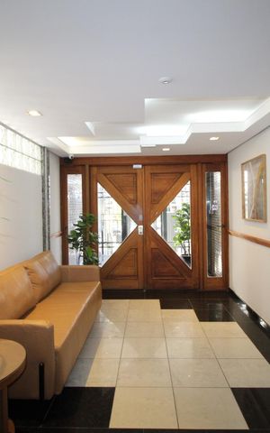 Apartamento à venda com 86m², 3 quartos e 2 vagasHall social