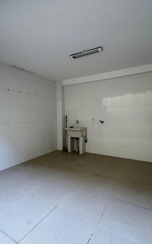 Casa à venda com 214m², 3 quartos e 2 vagas Casa à venda com 214m², 3 quartos e 2 vagasÁrea de Serviço