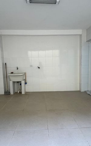 Casa à venda com 214m², 3 quartos e 2 vagas Casa à venda com 214m², 3 quartos e 2 vagasÁrea de Serviço
