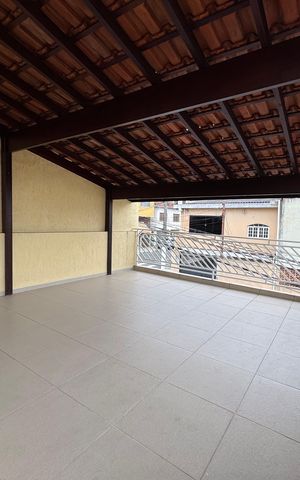 Casa à venda com 214m², 3 quartos e 2 vagas Casa à venda com 214m², 3 quartos e 2 vagasVaranda da Suíte