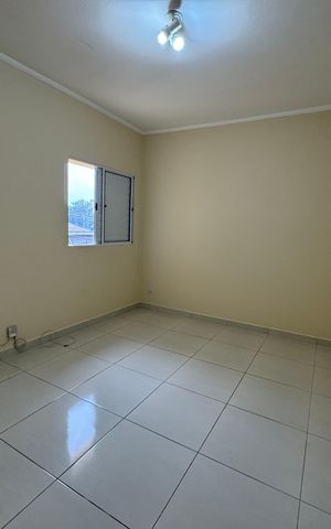 Casa à venda com 214m², 3 quartos e 2 vagas Casa à venda com 214m², 3 quartos e 2 vagasQuarto 2