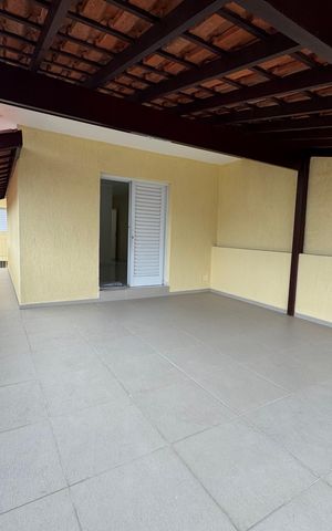 Casa à venda com 214m², 3 quartos e 2 vagas Casa à venda com 214m², 3 quartos e 2 vagasVaranda da Suíte