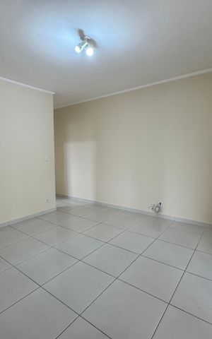 Casa à venda com 214m², 3 quartos e 2 vagas Casa à venda com 214m², 3 quartos e 2 vagasSuíte