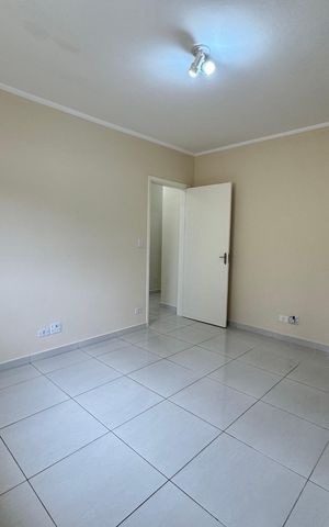 Casa à venda com 214m², 3 quartos e 2 vagas Casa à venda com 214m², 3 quartos e 2 vagasQuarto 1