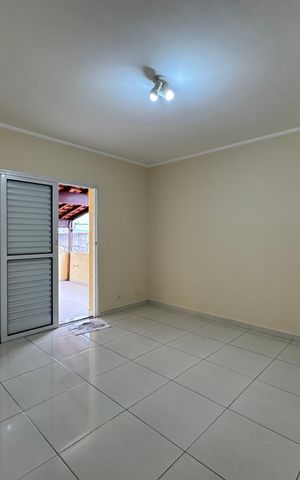Casa à venda com 214m², 3 quartos e 2 vagas Casa à venda com 214m², 3 quartos e 2 vagasSuíte