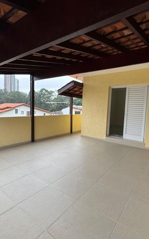 Casa à venda com 214m², 3 quartos e 2 vagas Casa à venda com 214m², 3 quartos e 2 vagasVaranda da Suíte