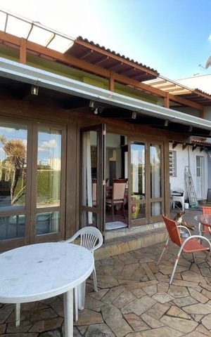 Casa à venda com 250m², 5 quartos e 2 vagas