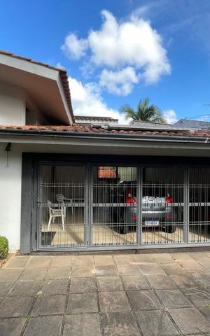 Casa à venda com 250m², 5 quartos e 2 vagas