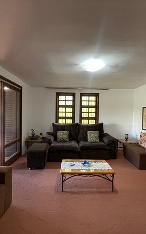 Casa à venda com 250m², 5 quartos e 2 vagas