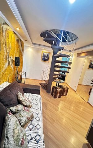 Apartamento à venda com 105m², 3 quartos e 1 vaga Apartamento à venda com 105m², 3 quartos e 1 vagaSala