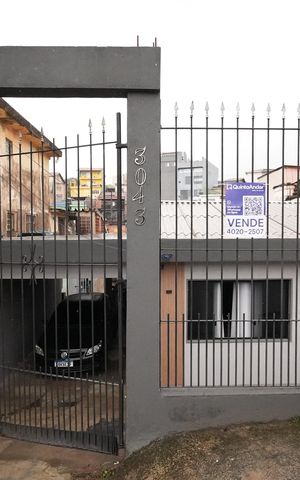 Casa à venda com 270m², 3 quartos e 1 vagaFachada