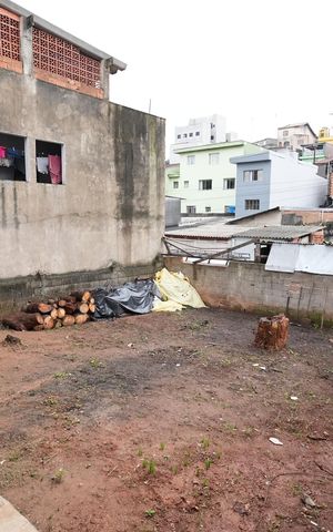 Casa à venda com 270m², 3 quartos e 1 vagaQuintal
