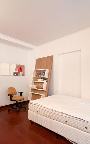 Casa à venda com 387m², 6 quartos e 7 vagas Casa à venda com 387m², 6 quartos e 7 vagasQuarto 1 - Casa 1