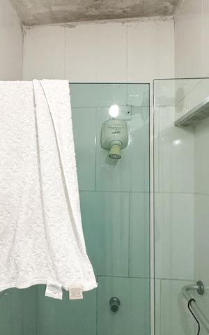 Casa à venda com 387m², 6 quartos e 7 vagas Casa à venda com 387m², 6 quartos e 7 vagasBanheiro da Suíte - Casa 1