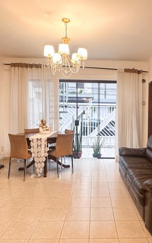 Casa à venda com 387m², 6 quartos e 7 vagas Casa à venda com 387m², 6 quartos e 7 vagasSala - Casa 1