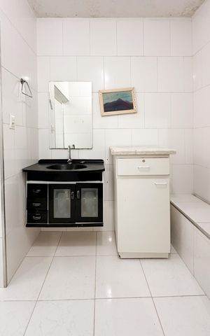 Casa à venda com 387m², 6 quartos e 7 vagas Casa à venda com 387m², 6 quartos e 7 vagasBanheiro da Suíte - Casa 1