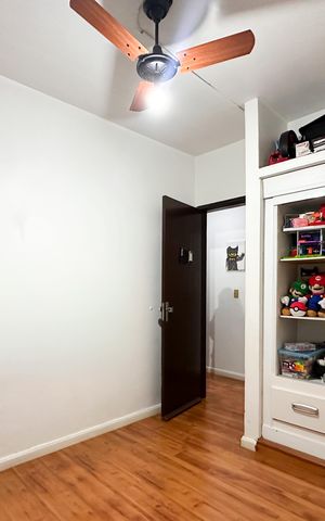 Casa à venda com 387m², 6 quartos e 7 vagas Casa à venda com 387m², 6 quartos e 7 vagasQuarto 3 - Casa 1
