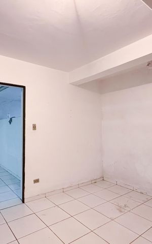 Casa à venda com 387m², 6 quartos e 7 vagas Casa à venda com 387m², 6 quartos e 7 vagasQuarto de Serviço 2