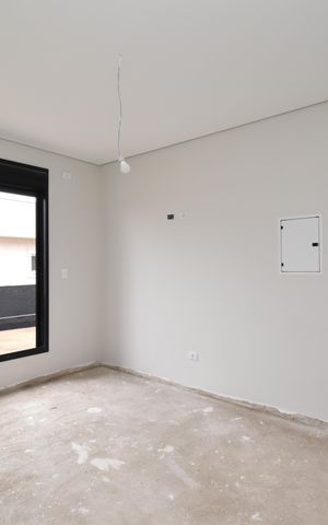 Casa de condomínio à venda com 211m², 3 quartos e 4 vagasCorredor