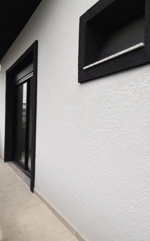 Casa de condomínio à venda com 211m², 3 quartos e 4 vagasSacada da Suíte 