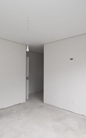 Casa de condomínio à venda com 211m², 3 quartos e 4 vagasSuíte