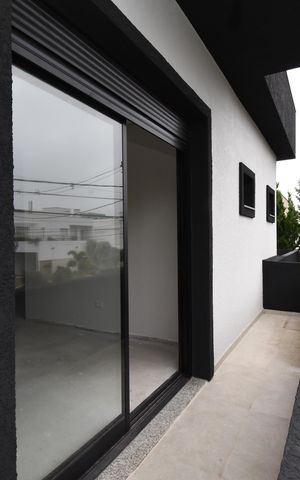 Casa de condomínio à venda com 211m², 3 quartos e 4 vagasSacada da Suíte 