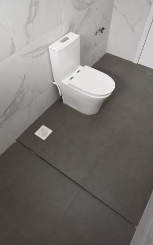 Casa de condomínio à venda com 211m², 3 quartos e 4 vagasBanheiro 2