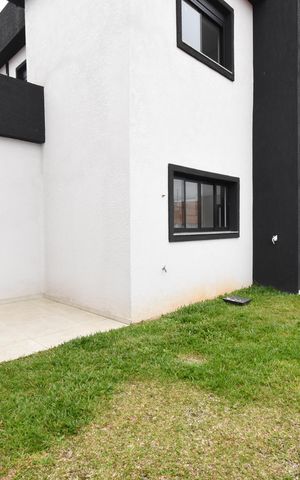 Casa de condomínio à venda com 211m², 3 quartos e 4 vagasÁrea externa