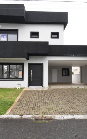 Casa de condomínio à venda com 211m², 3 quartos e 4 vagasFachada