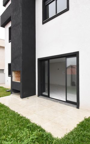 Casa de condomínio à venda com 211m², 3 quartos e 4 vagasÁrea externa