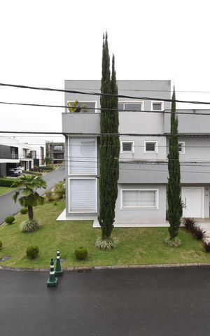 Casa de condomínio à venda com 211m², 3 quartos e 4 vagasVista da Sacada
