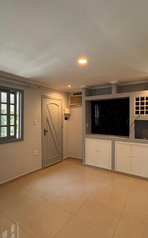 Casa de condomínio para alugar com 100m², 2 quartos e 2 vagasSala